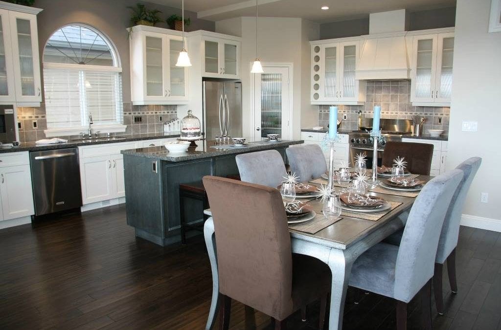 Clean kitchen after a deep cleaning